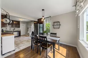 28 N Yale Ave, Villa Park, IL 60181 - Photo 10