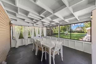 28 N Yale Ave, Villa Park, IL 60181 - Photo 2