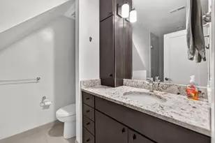 296 N Maple Ave, Elmhurst, IL 60126 - Photo 56