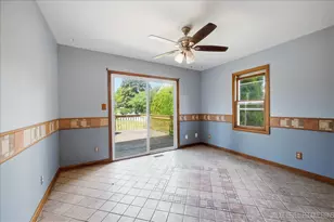 13 Saddlewood Ct, Sugar Grove, IL 60554 - Photo 10