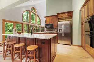 39 Wiltshire Dr, Lincolnshire, IL 60069 - Photo 14