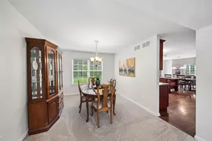 567 Lakeview Dr, Oswego, IL 60543 - Photo 12