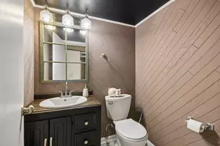 6415 Wood Dr, Oakwood Hills, IL 60013 - Photo 16