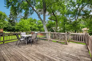 6415 Wood Dr, Oakwood Hills, IL 60013 - Photo 18