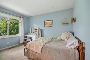 6415 Wood Dr, Oakwood Hills, IL 60013 - Photo 10