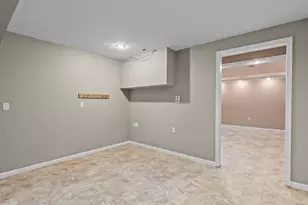 38 Wedgewood Ln, Girard, IL 62640 - Photo 18