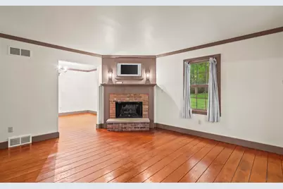 38 Wedgewood Lane, Girard, IL 62640 - Photo 4