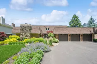 2036 Valley Lo Ln, Glenview, IL 60025 - Photo 2