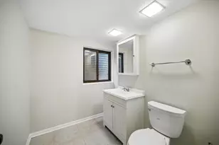 2036 Valley Lo Ln, Glenview, IL 60025 - Photo 36