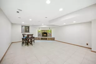 2036 Valley Lo Ln, Glenview, IL 60025 - Photo 32