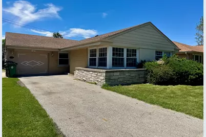912 N Greenwood Avenue, Park Ridge, IL 60068 - Photo 1