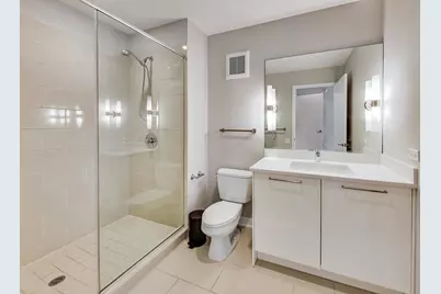 198 N Park Drive #198, Chicago, IL 60601 - Photo 30