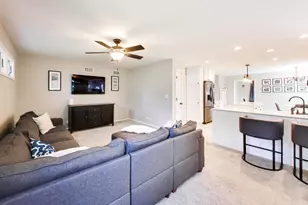 2789 Randall Ridge Dr, Elgin, IL 60124 - Photo 10