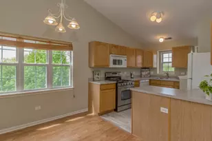 2607 Sheehan Ct, Naperville, IL 60564 - Photo 4
