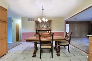 518 Oak St, Elk Grove Village, IL 60007 - Photo 8