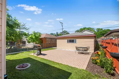 5704 N Major Avenue, Chicago, IL 60646 - Photo 30