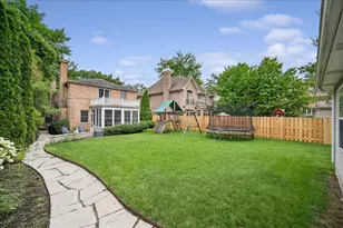 1037 Oak St, Winnetka, IL 60093 - Photo 36