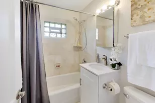2090 Greenview Rd, Northbrook, IL 60062 - Photo 16