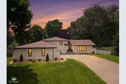 11S528 Book Road, Naperville, IL 60564 - Photo 4