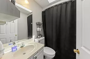 22W126 Glenrise Ct, Glen Ellyn, IL 60137 - Photo 22