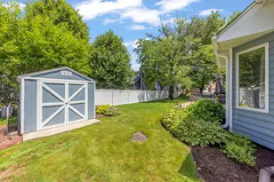 22W126 Glenrise Ct, Glen Ellyn, IL 60137 - Photo 26
