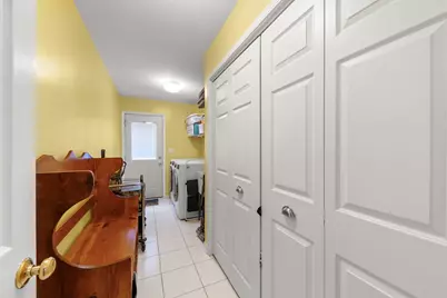 22W126 Glenrise Court, Glen Ellyn, IL 60137 - Photo 14