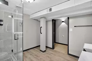 6348 S Greenwood Ave, Chicago, IL 60637 - Photo 38