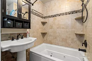 5404 S 72nd Ct, Summit, IL 60501 - Photo 14