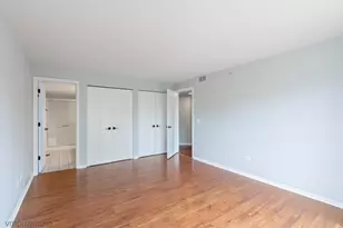 680 Mill Cir, Wheeling, IL 60090 - Photo 6