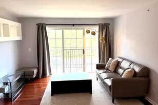 680 Mill Cir, Wheeling, IL 60090 - Photo 2