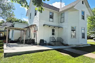 222 N Maple Street N, Cullom, IL 60929 - Photo 1