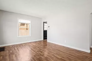 3447 Broadway, Rockford, IL 61108 - Photo 6