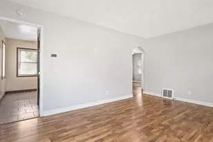 3447 Broadway, Rockford, IL 61108 - Photo 8