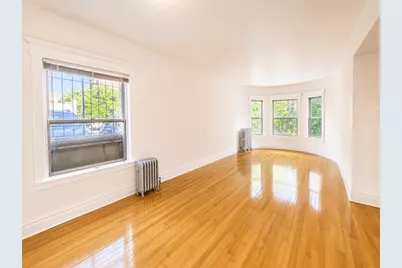 668 W Sheridan Road #2, Chicago, IL 60613 - Photo 2
