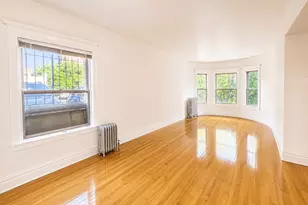 668 W Sheridan Rd, Chicago, IL 60613 - Photo 2