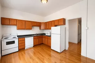 668 W Sheridan Rd, Chicago, IL 60613 - Photo 6