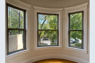 668 W Sheridan Road #2, Chicago, IL 60613 - Photo 4
