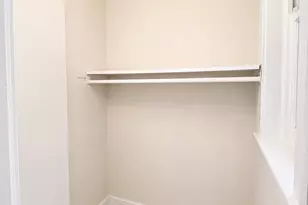 668 W Sheridan Rd, Chicago, IL 60613 - Photo 16