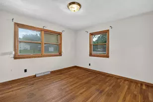 201 N Vermillion St, Troy Grove, IL 61372 - Photo 16