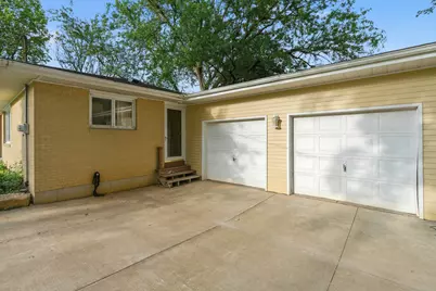 201 N Vermillion Street, Troy Grove, IL 61372 - Photo 38