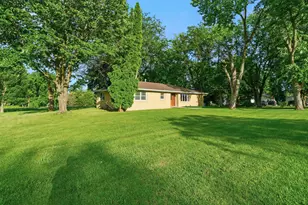 201 N Vermillion St, Troy Grove, IL 61372 - Photo 32