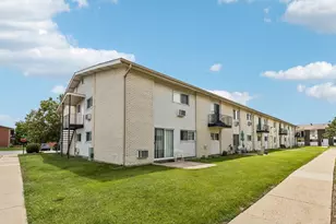 8924 Kenneth Dr, Des Plaines, IL 60016 - Photo 32