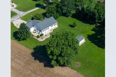112 Pheasant Run, Chicago, IL 62898 - Photo 2