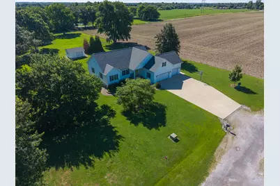 112 Pheasant Run, Chicago, IL 62898 - Photo 4