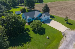 112 Pheasant Run, Chicago, IL 62898 - Photo 4