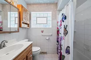 7419 W Howard St, Chicago, IL 60631 - Photo 8