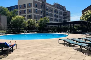 3930 N Pine Grove Ave, Chicago, IL 60613 - Photo 12