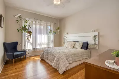 1049 W Ainslie Street #2, Chicago, IL 60640 - Photo 8