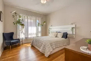 1049 W Ainslie St, Chicago, IL 60640 - Photo 8