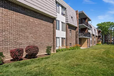 924 S Lake Court #105, Westmont, IL 60559 - Photo 20